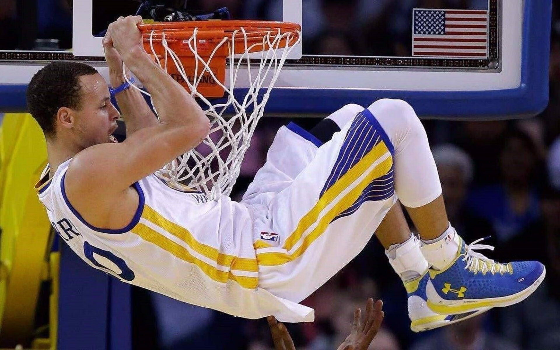 手机网游排行-NBA总决赛惊现太狠了里程碑夜，多特蒙德造点成转折，开拓者调整名单备战欧联